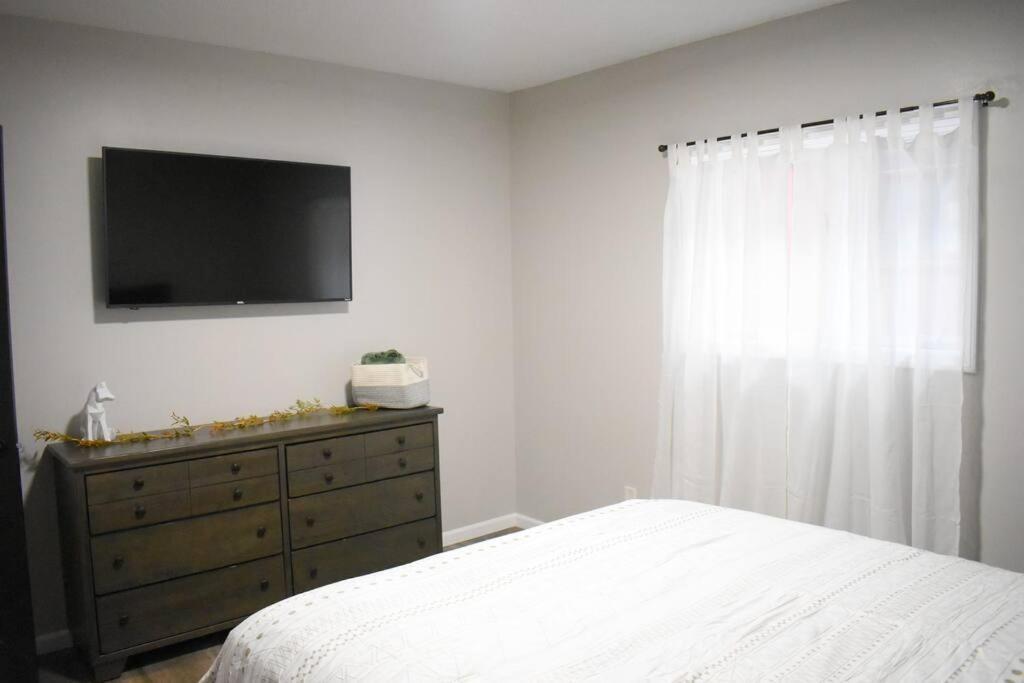 Arctic 415 Apartment Grand Rapids Bagian luar foto